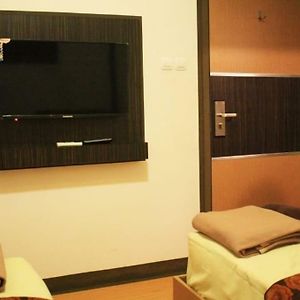 Kamar kembar standard